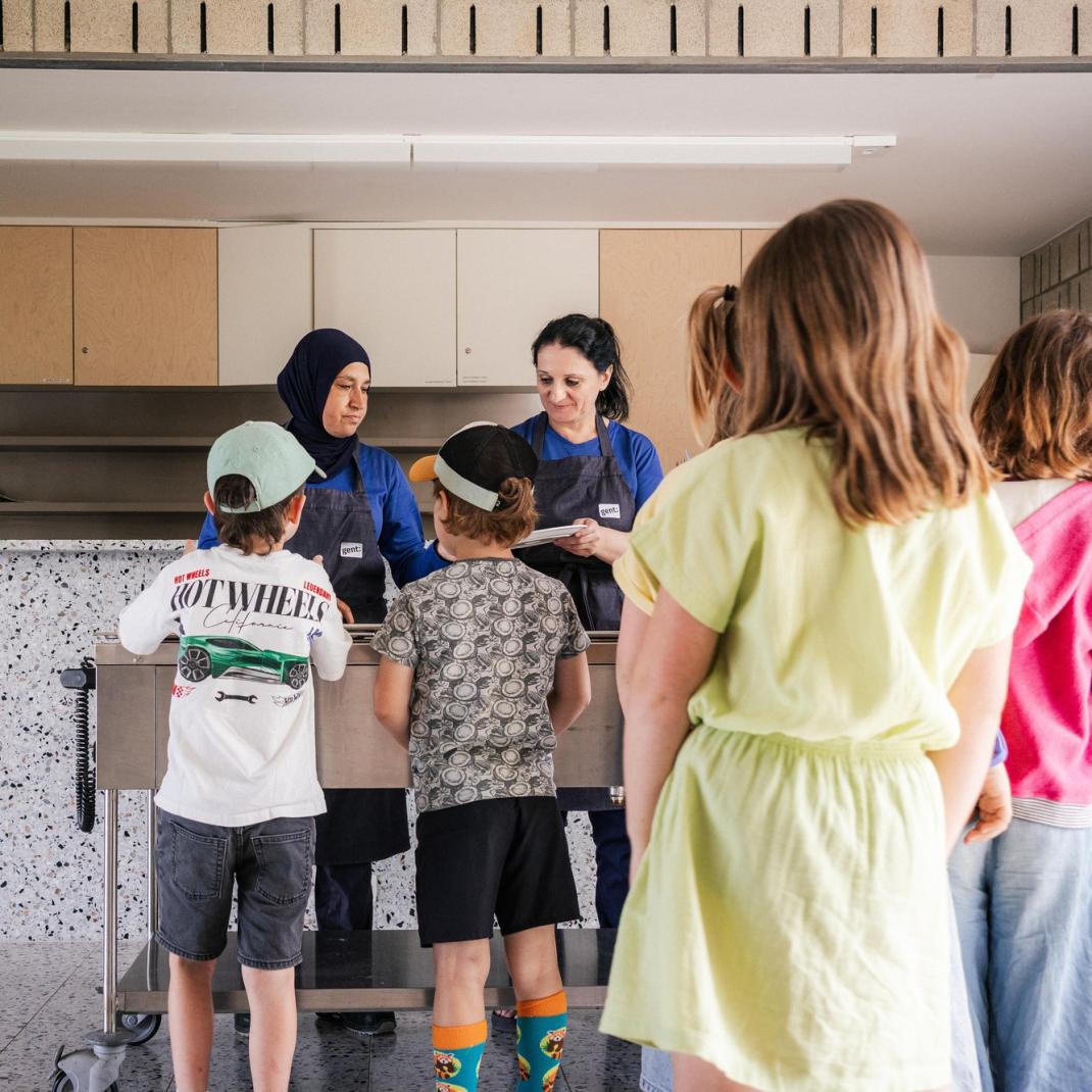 medewerker catering en lichte schoonmaak